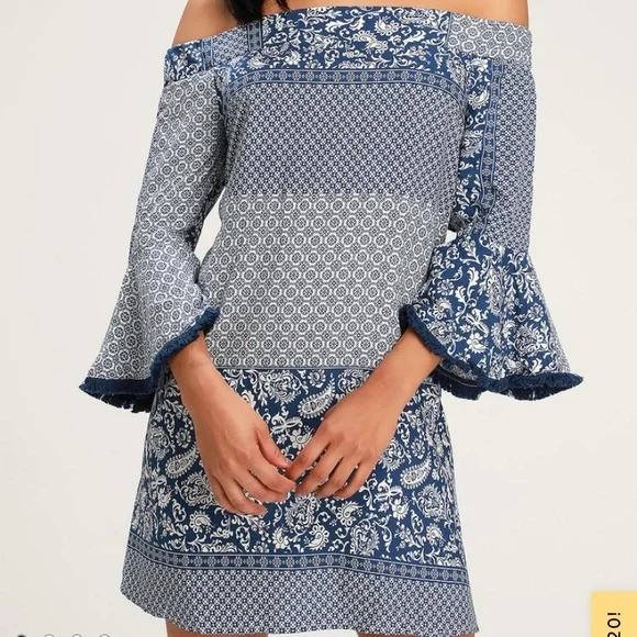 Off the Shoulder Dress - Picture 2 of 4